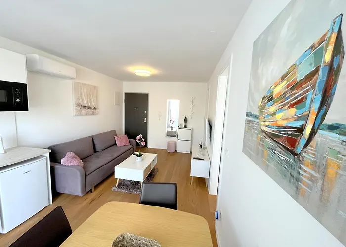 Luxury Apartment Ansi